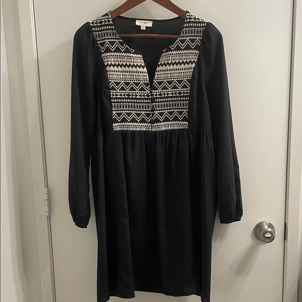Umgee Black Dress/Tunic with Geometric Design